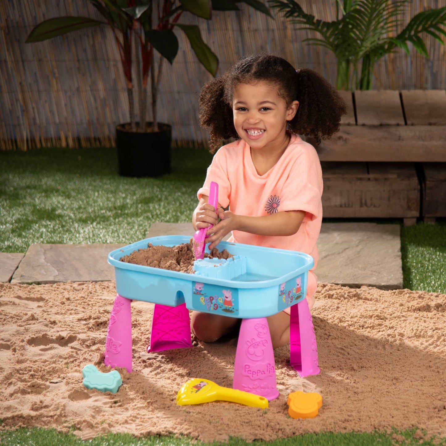 Peppa Pig Sand & Water Table - Includes Spade, Rake & Sand Moulds